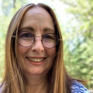 Meet your Posher, Debra